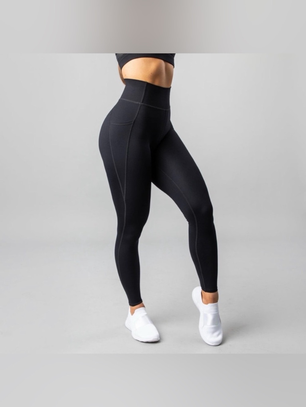 EUC Alphalete Alphalux High-Waist Black Performance Leggings